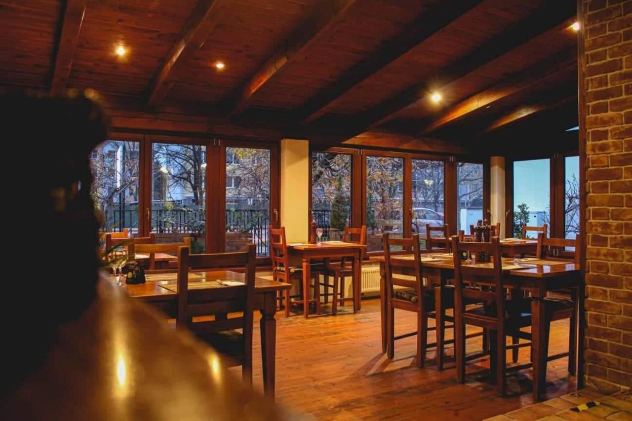 Il Galeone Hotel Stupava Bagian luar foto